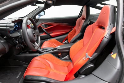 2026 McLaren 750S Base