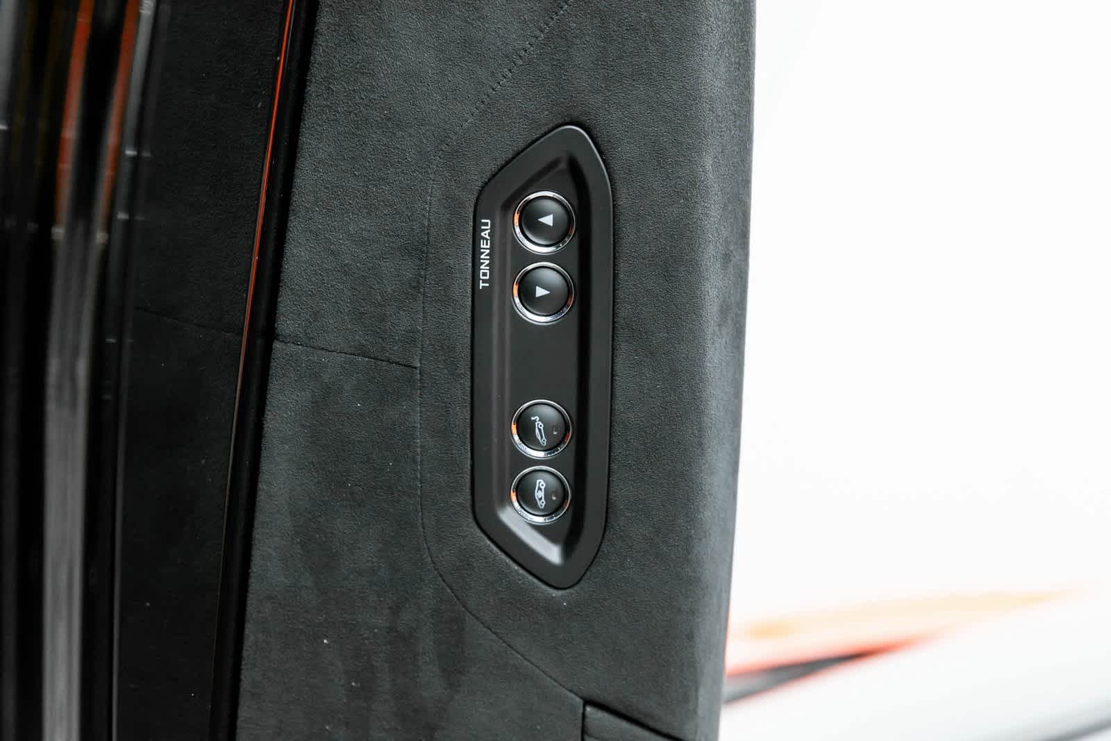 2025 McLaren 750S Spider