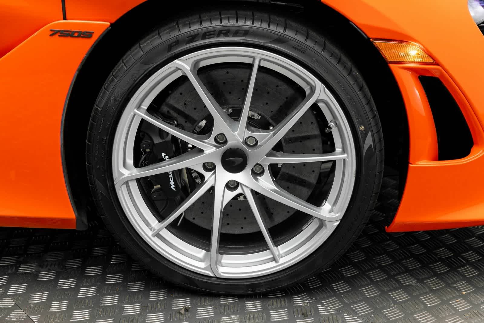 2025 McLaren 750S Spider