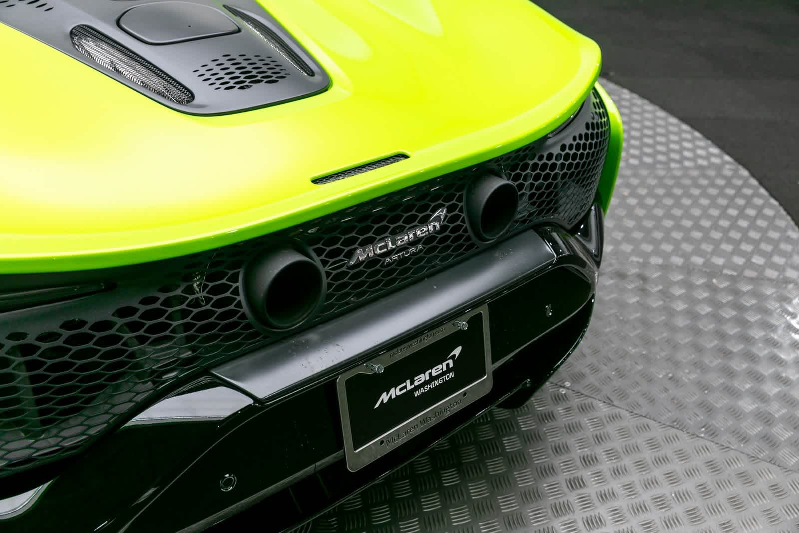 2026 McLaren Artura Base