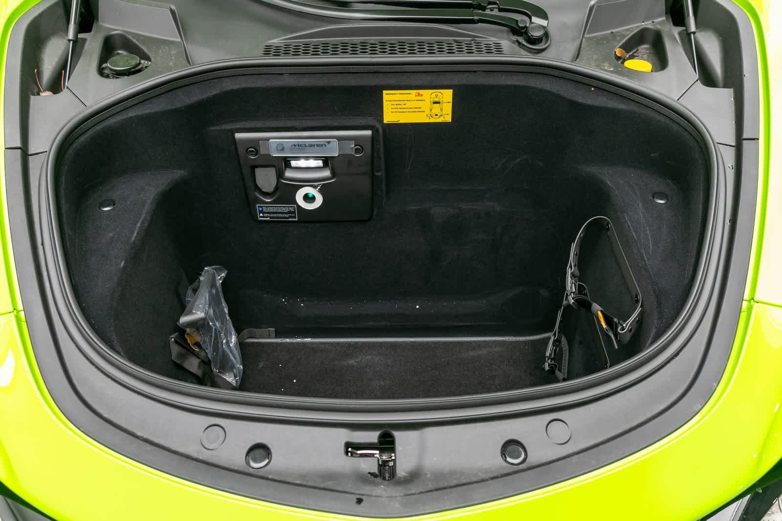 2026 McLaren Artura Base