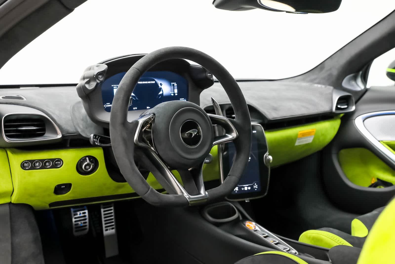 2026 McLaren Artura Base