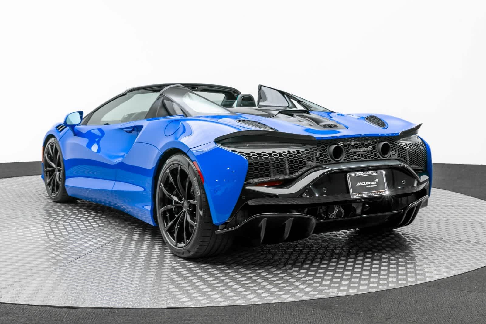 2025 McLaren Artura Spider