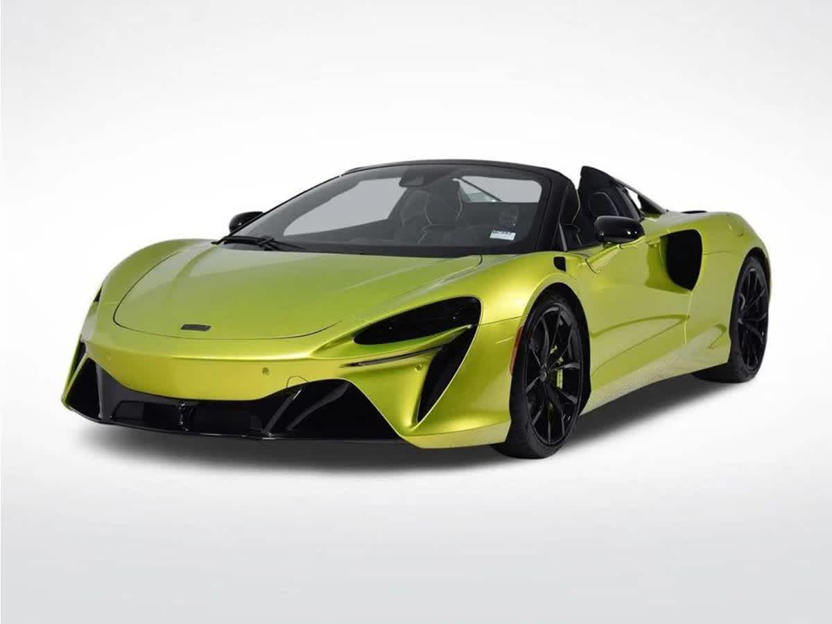 2026 McLaren Artura's photo