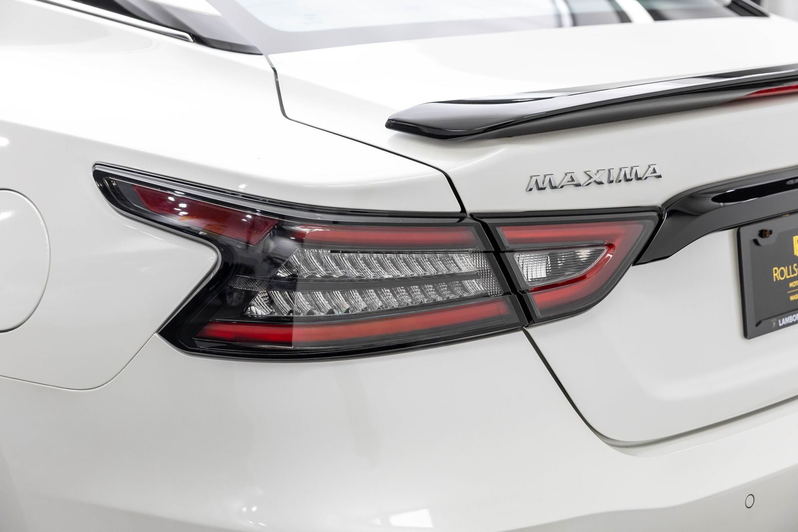 2021 Nissan Maxima SR