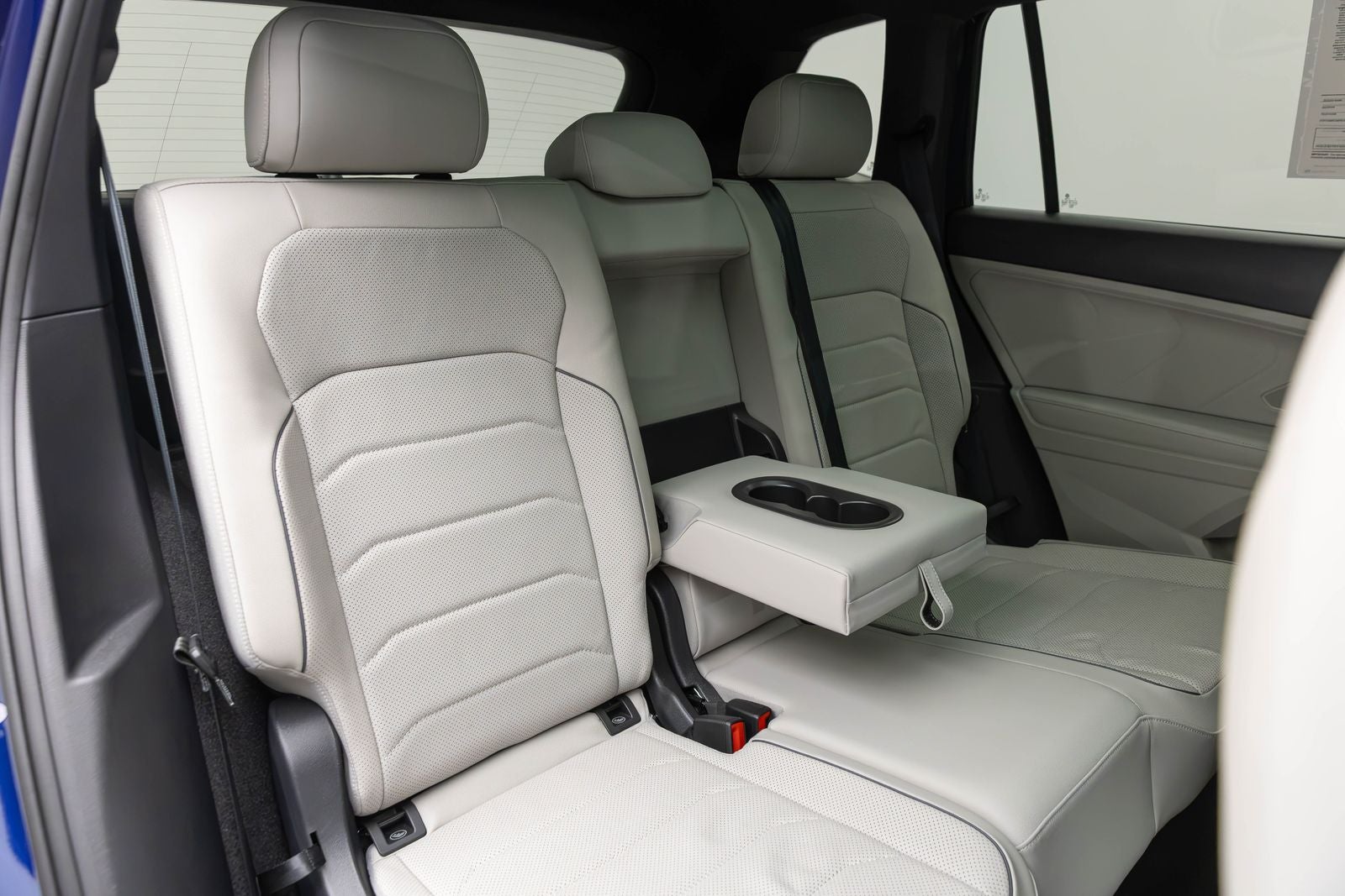 2023 Volkswagen Tiguan SEL R-Line