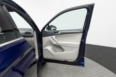 2023 Volkswagen Tiguan SEL R-Line