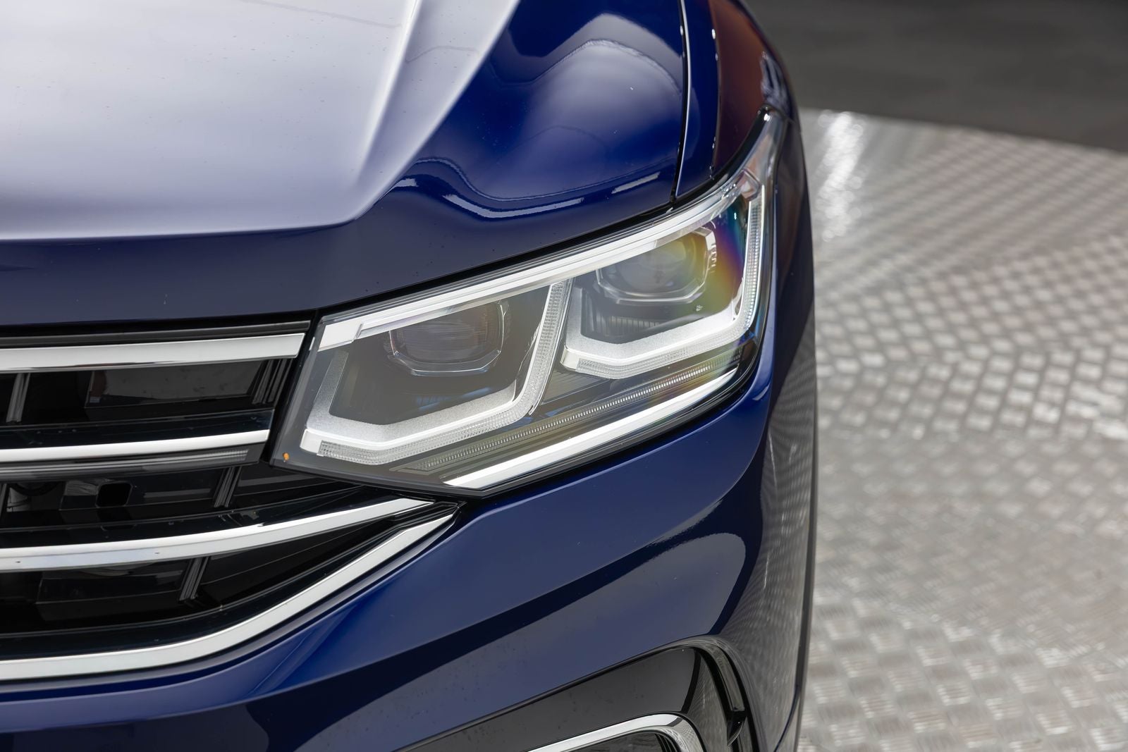 2023 Volkswagen Tiguan SEL R-Line