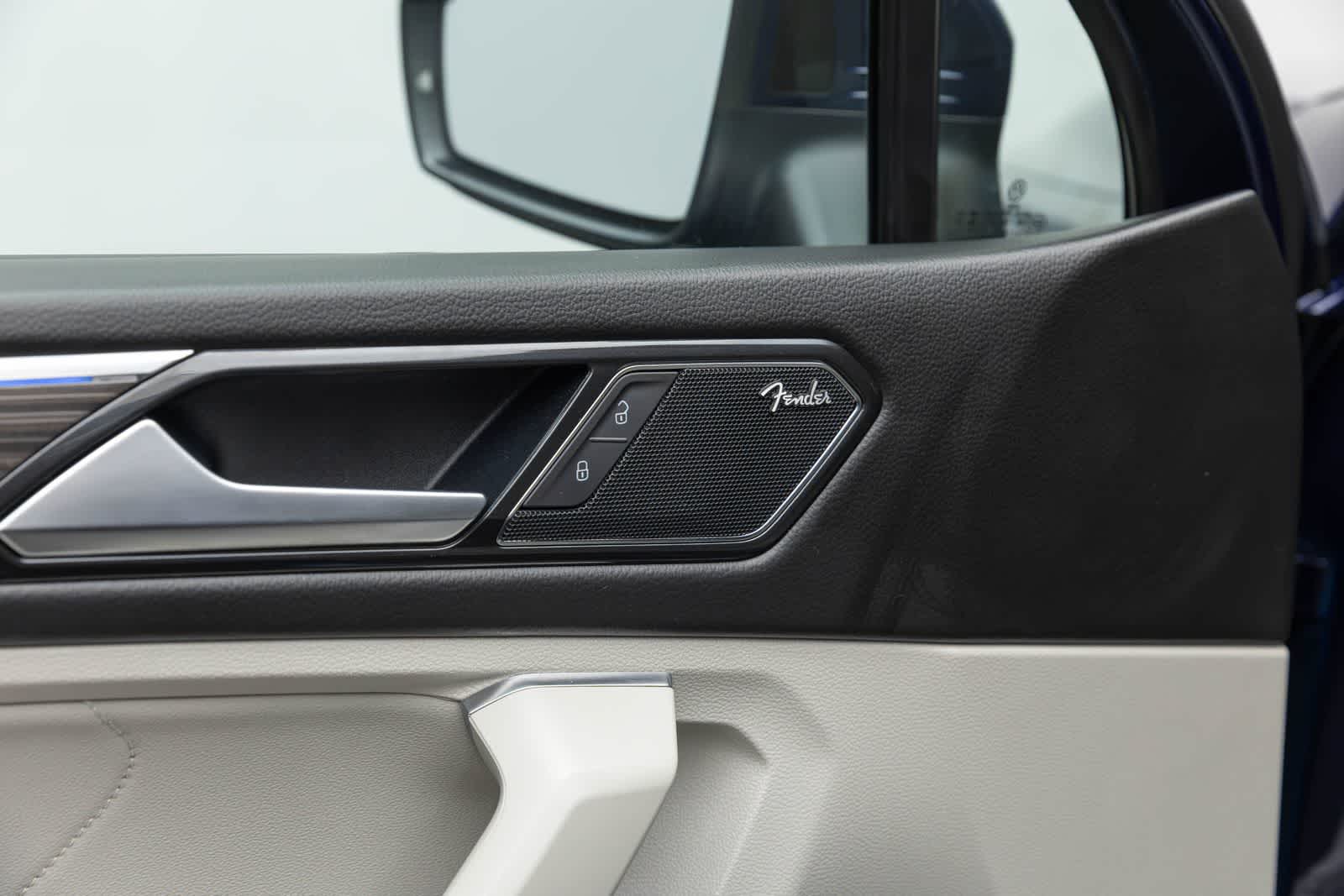 2023 Volkswagen Tiguan SEL R-Line