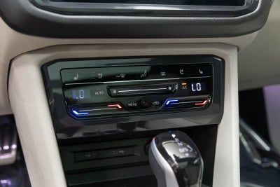2023 Volkswagen Tiguan SEL R-Line