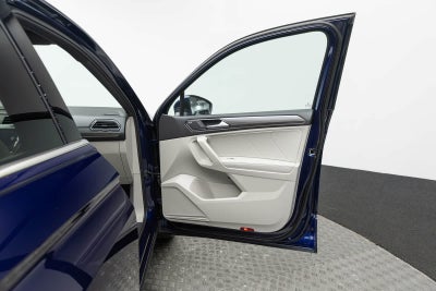 2023 Volkswagen Tiguan SEL R-Line