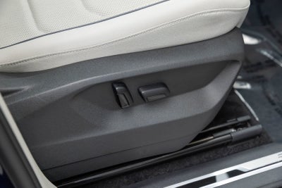 2023 Volkswagen Tiguan SEL R-Line
