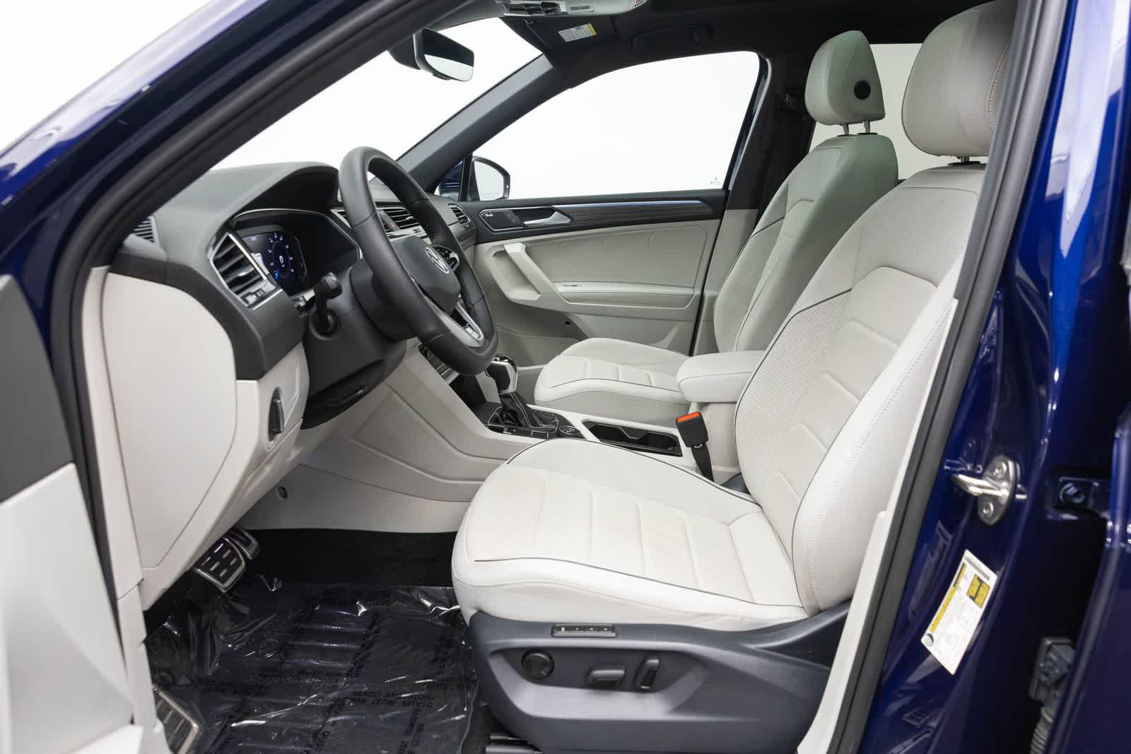 2023 Volkswagen Tiguan SEL R-Line