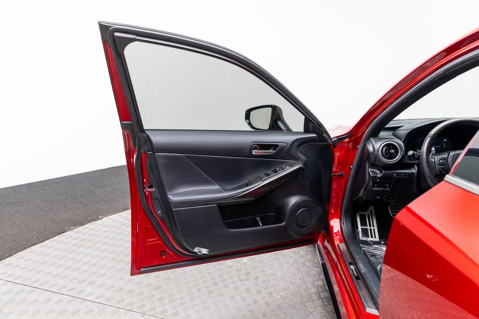 2021 Lexus IS F SPORT