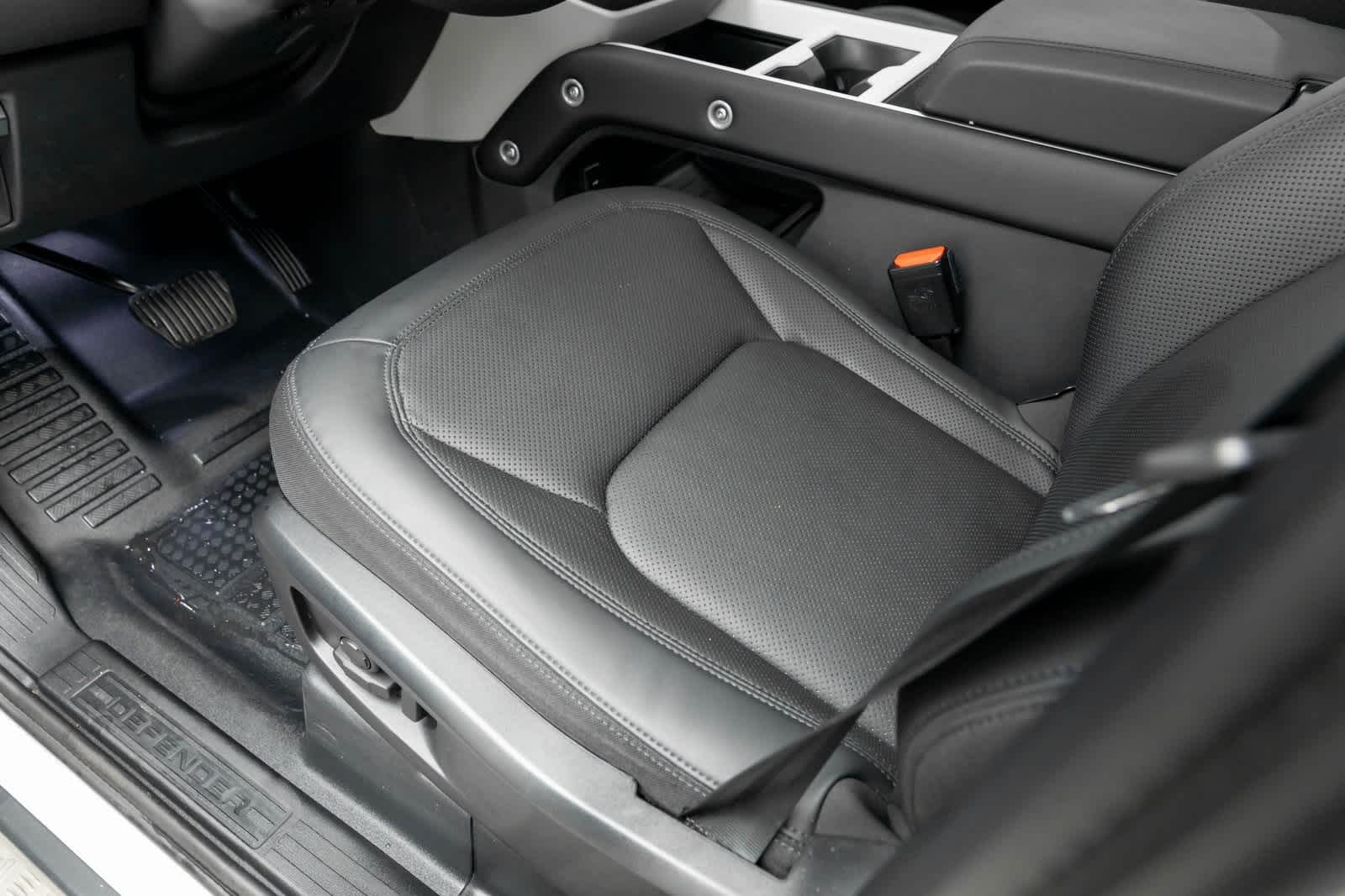 2025 Land Rover Defender S