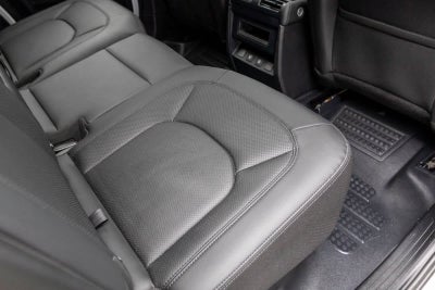 2025 Land Rover Defender S