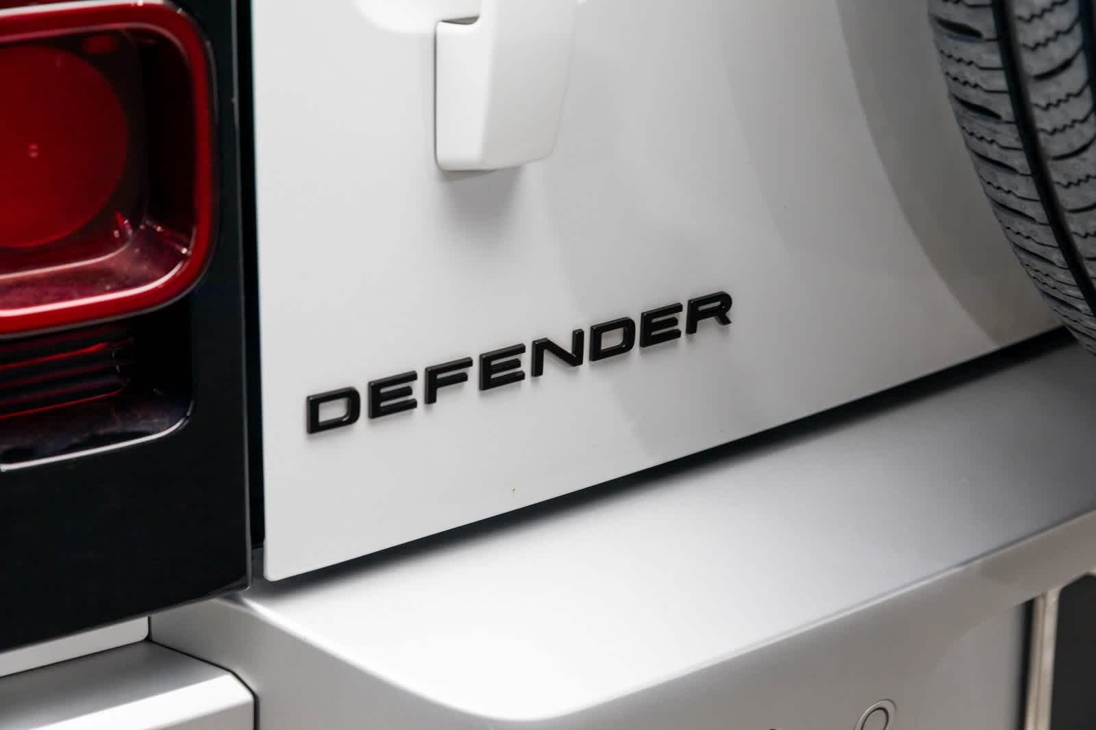 2025 Land Rover Defender S