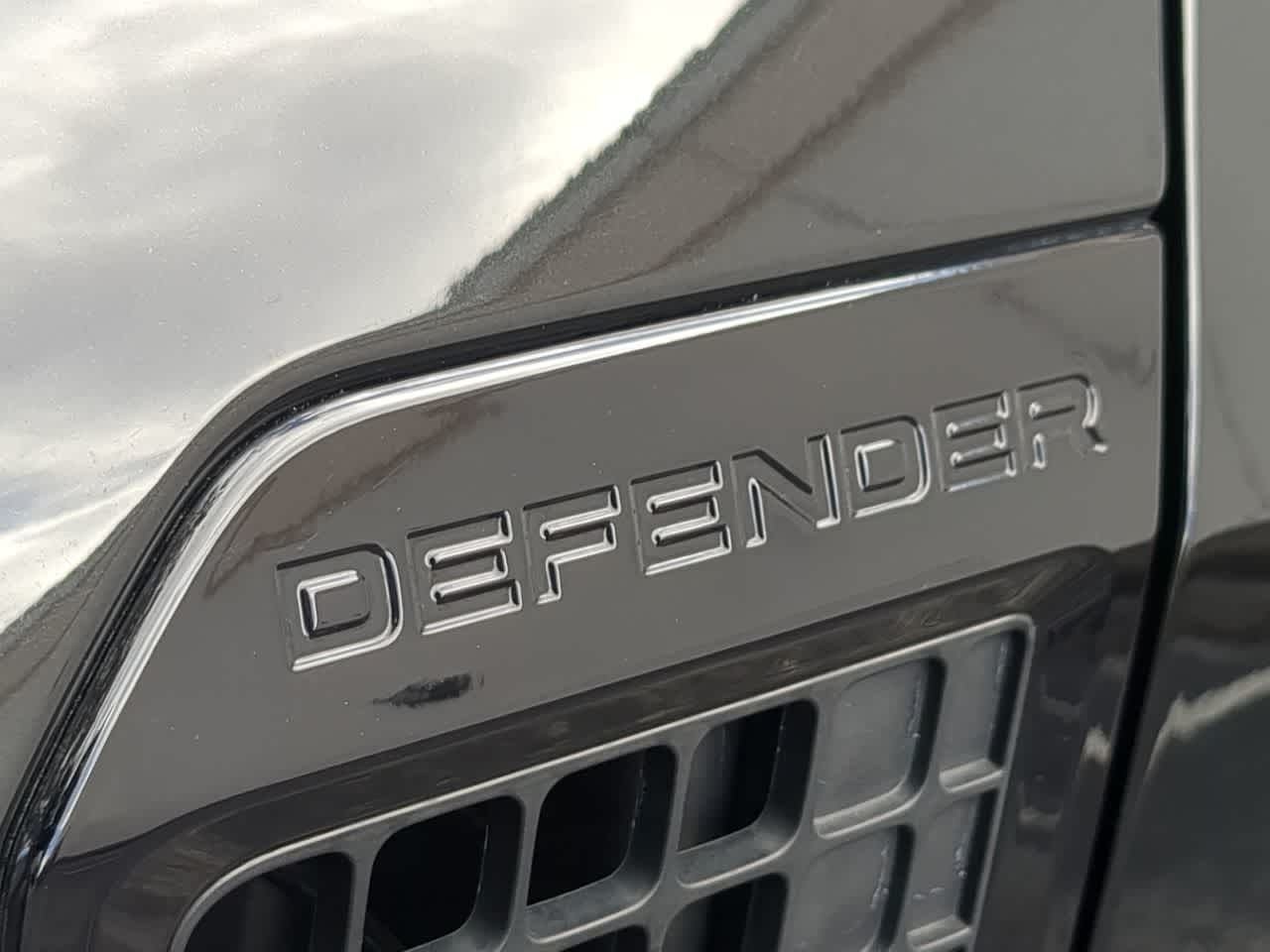 2025 Land Rover Defender S