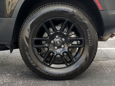 2025 Land Rover Defender S