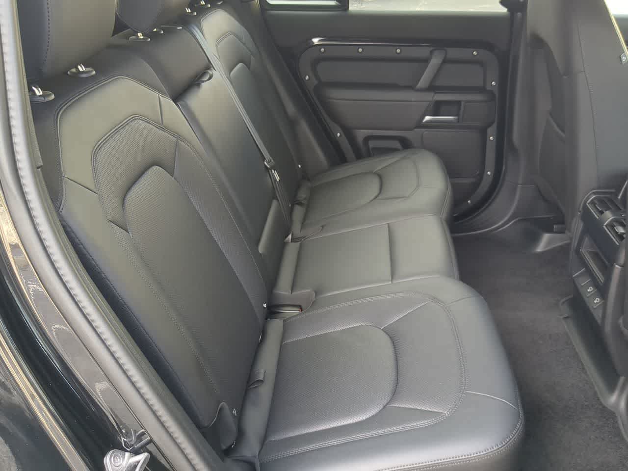 2025 Land Rover Defender S