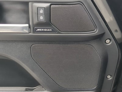 2025 Land Rover Defender S