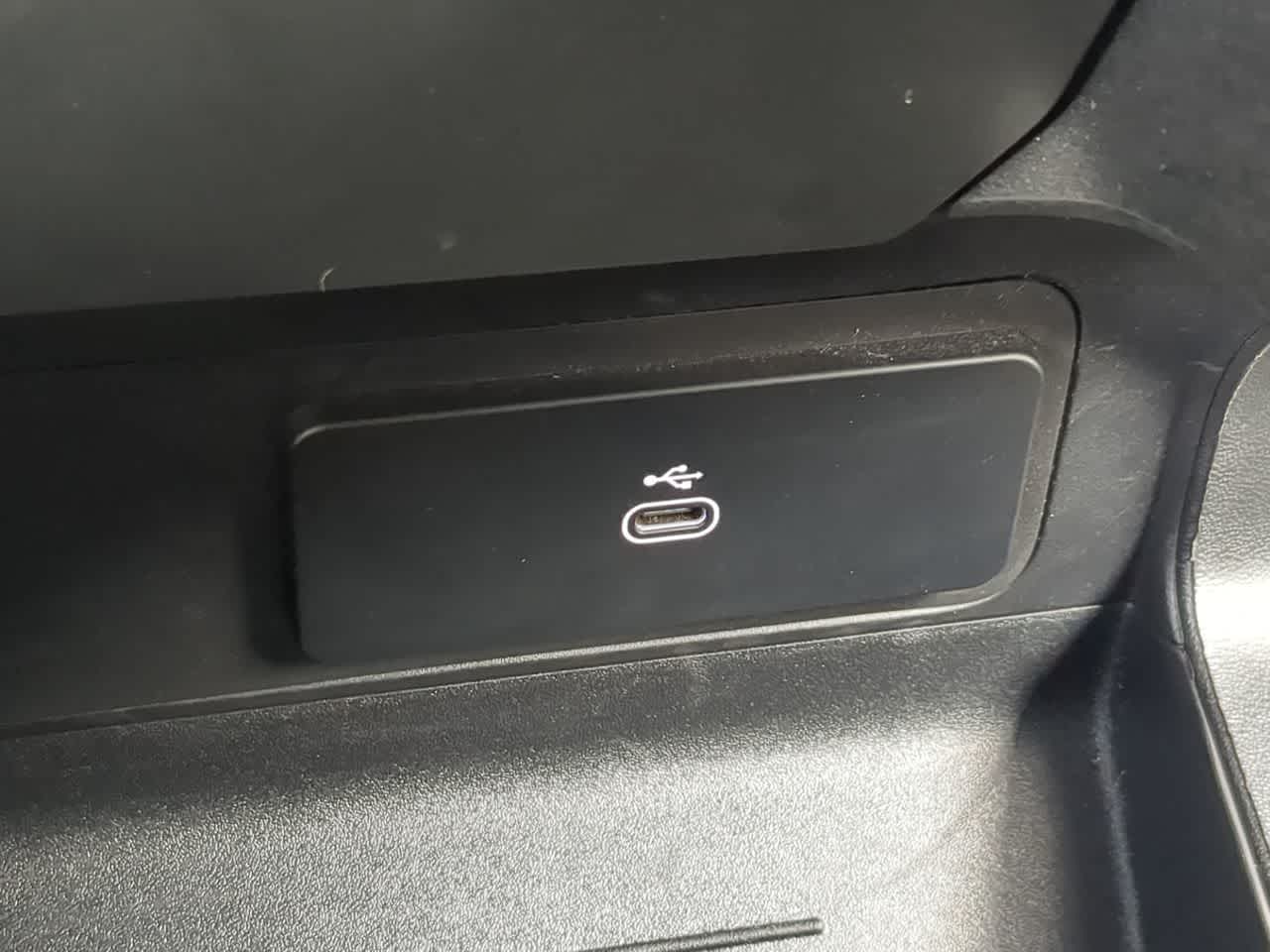 2025 Land Rover Defender S