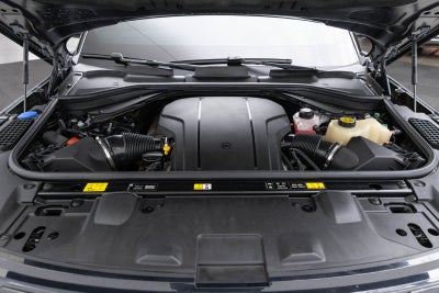 2025 Land Rover Range Rover SV
