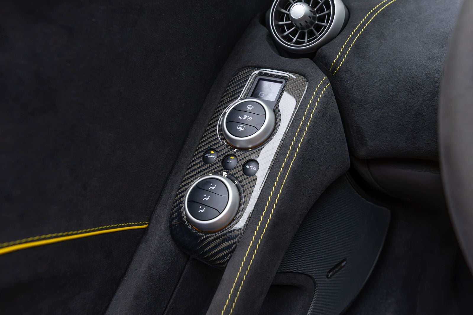 2015 McLaren 650S 2dr Conv Spider
