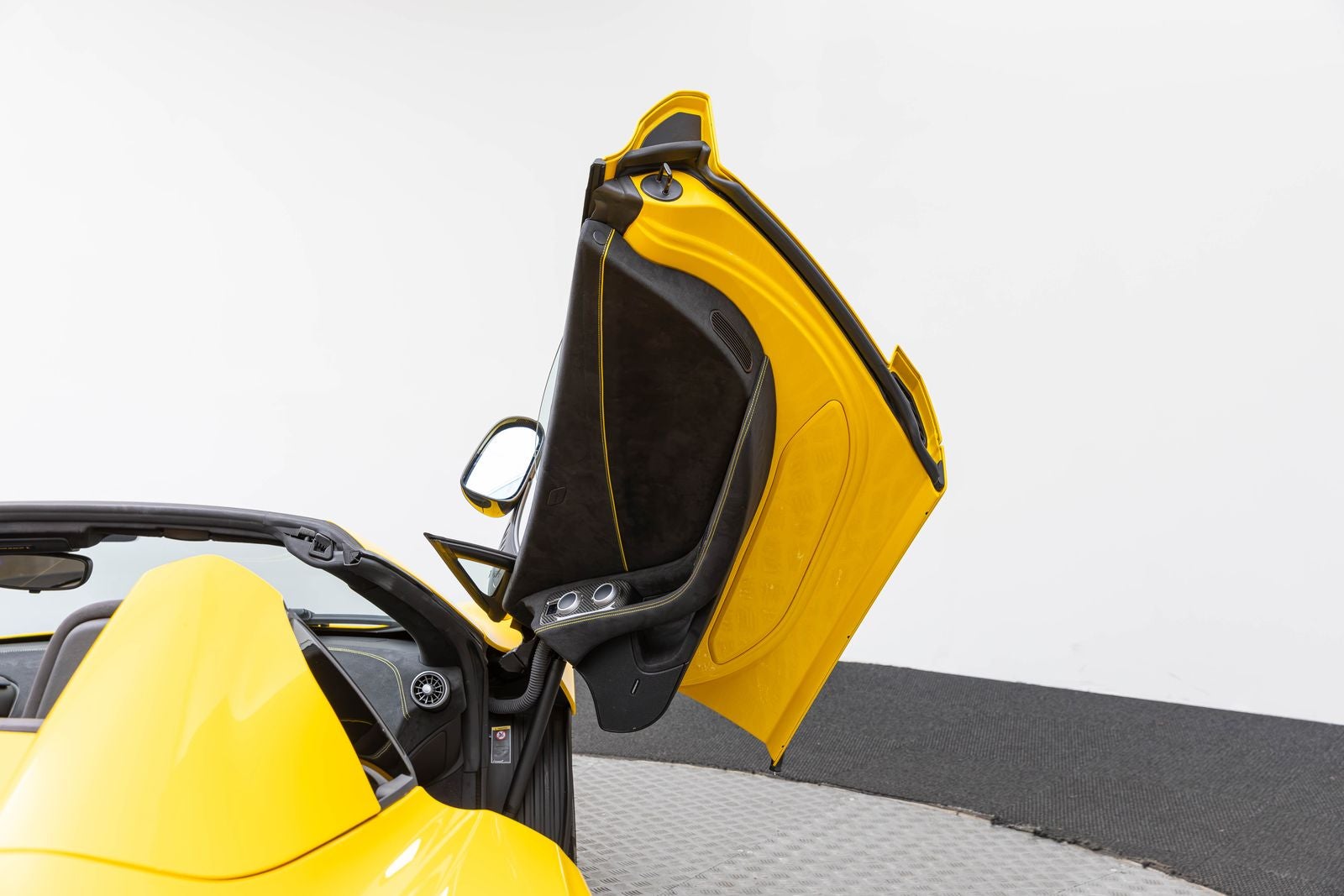 2015 McLaren 650S 2dr Conv Spider