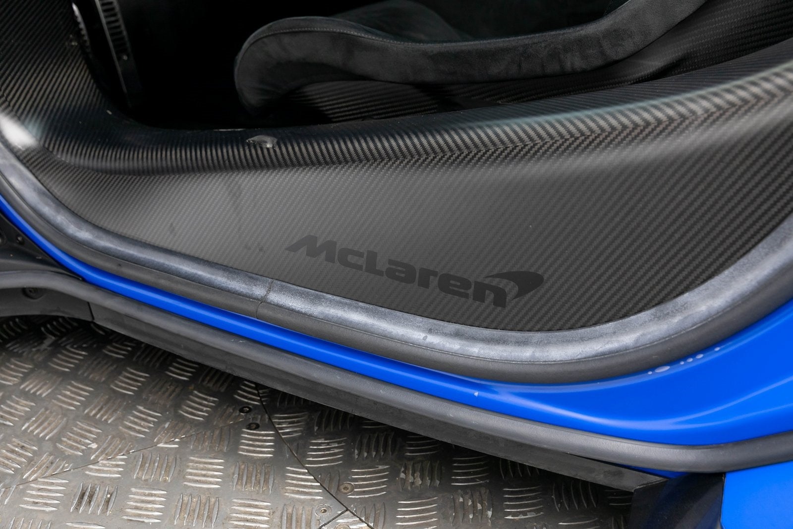2020 McLaren 620 Base