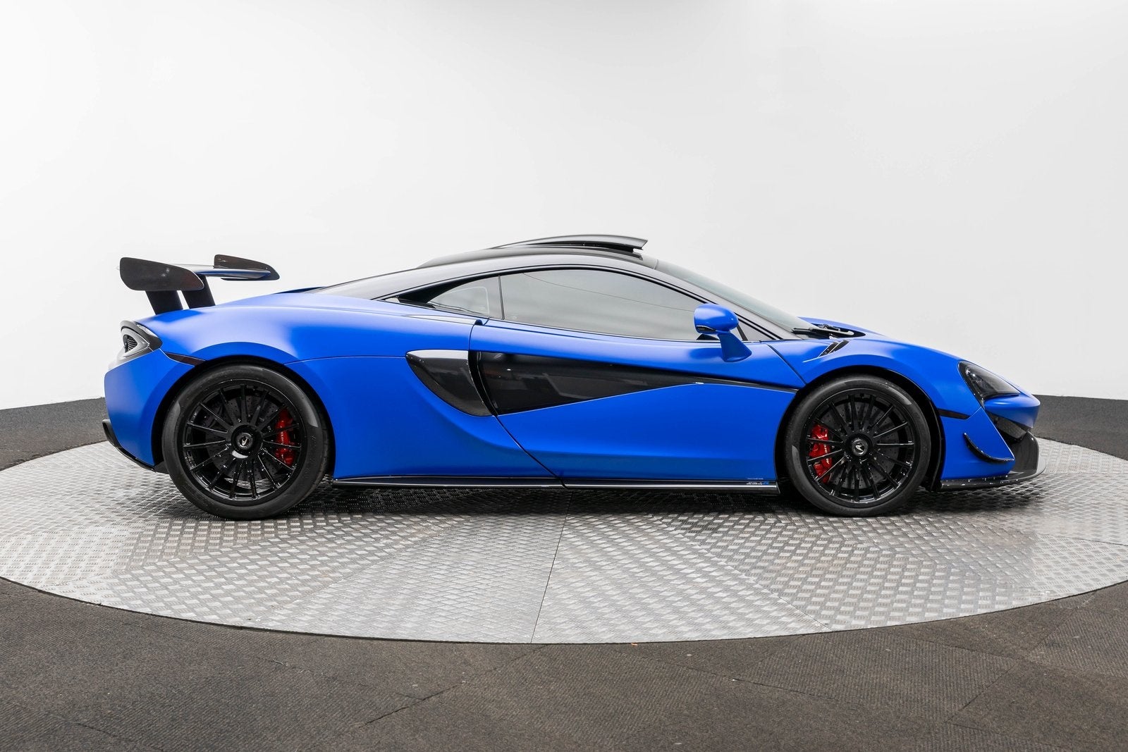 2020 McLaren 620 Base