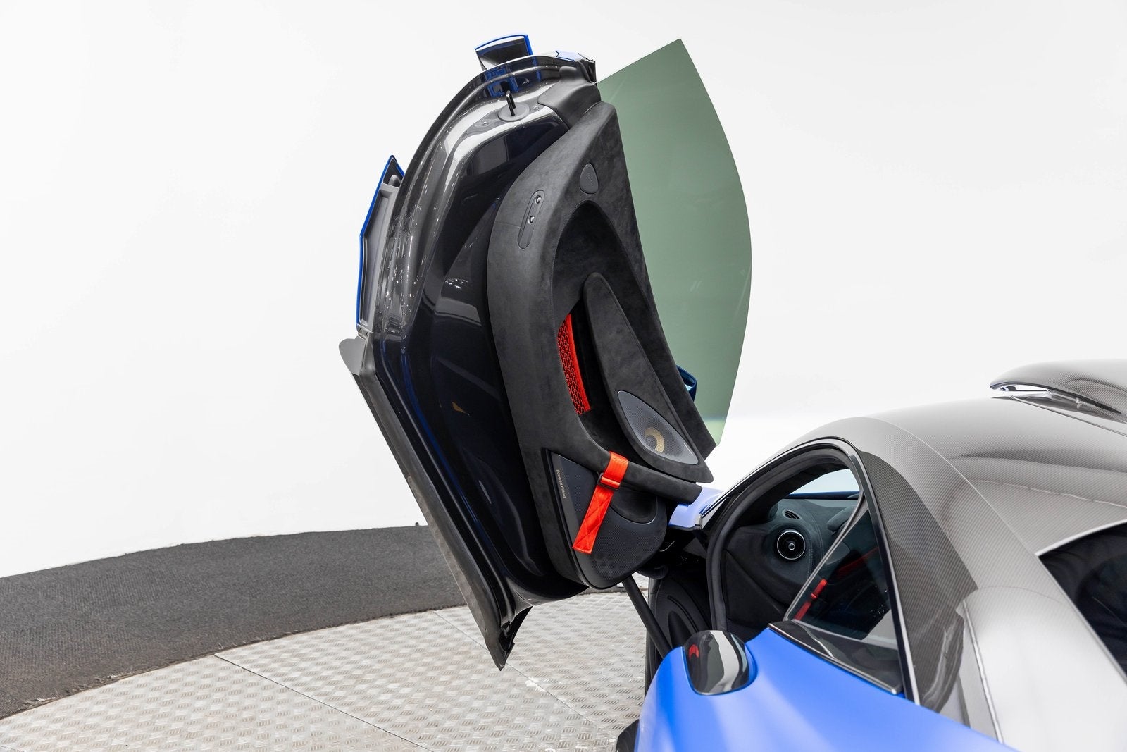 2020 McLaren 620 Base