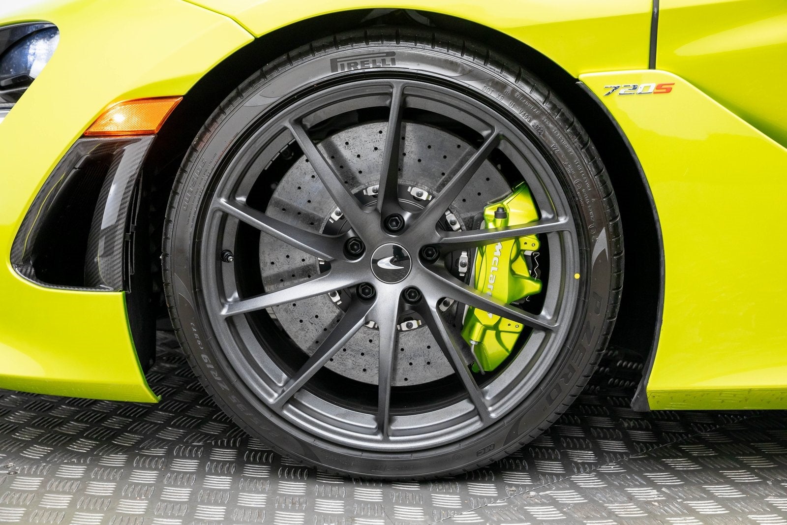 2023 McLaren 720S Spider