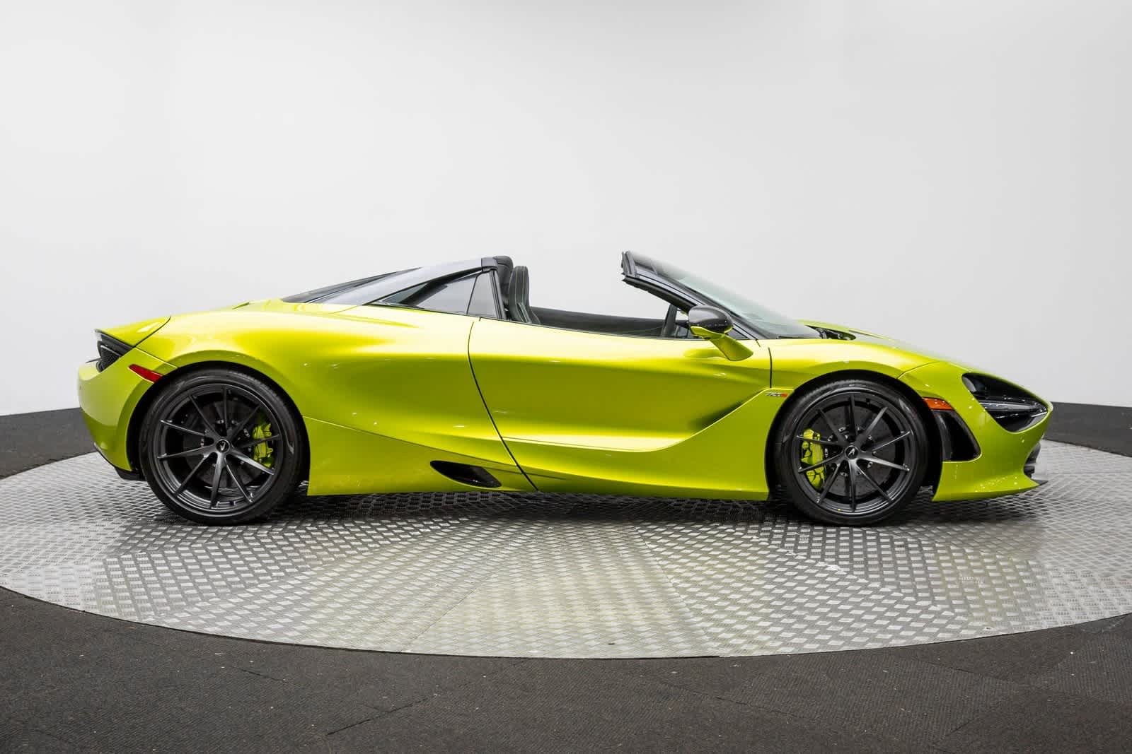 2023 McLaren 720S Spider