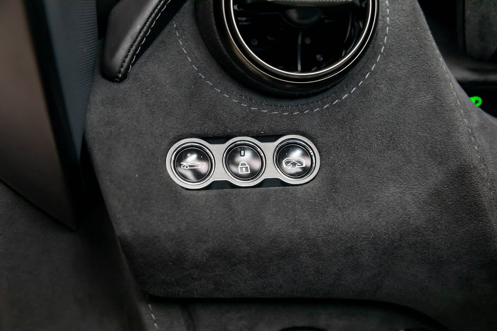 2023 McLaren 720S Spider