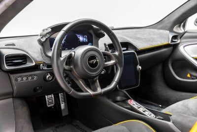 2023 McLaren Artura Coupe