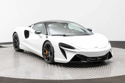 2023 McLaren Artura Coupe