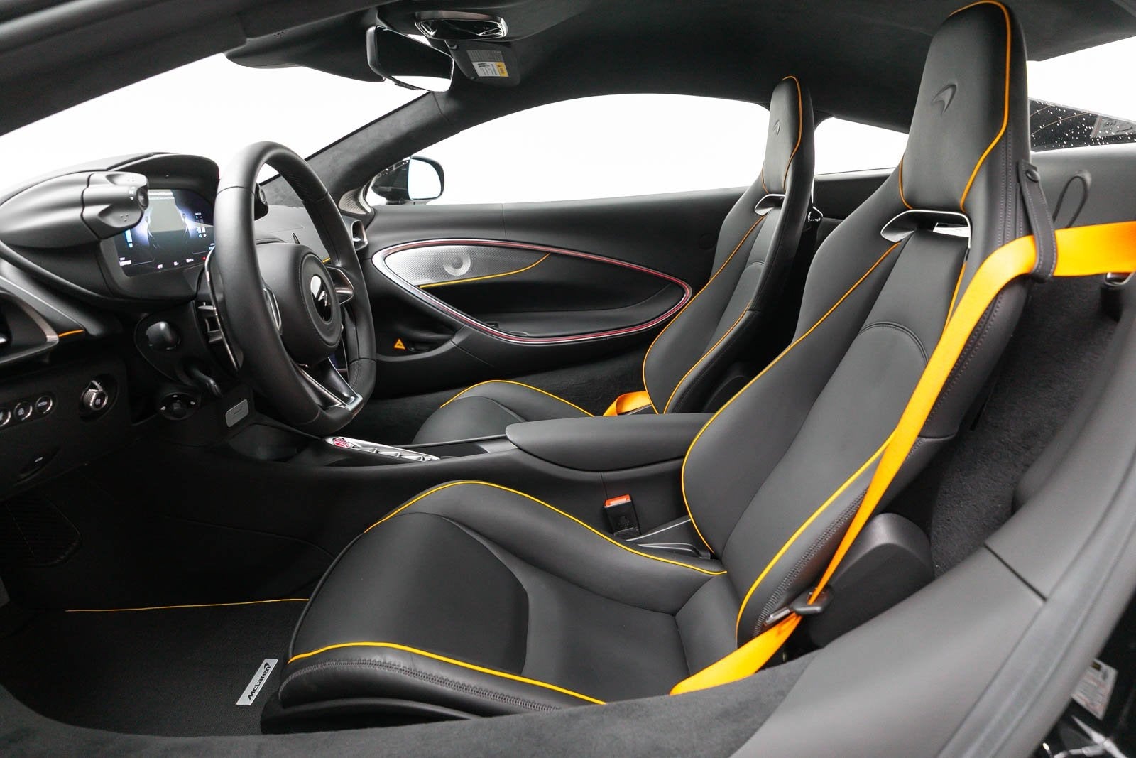 2023 McLaren Artura Coupe