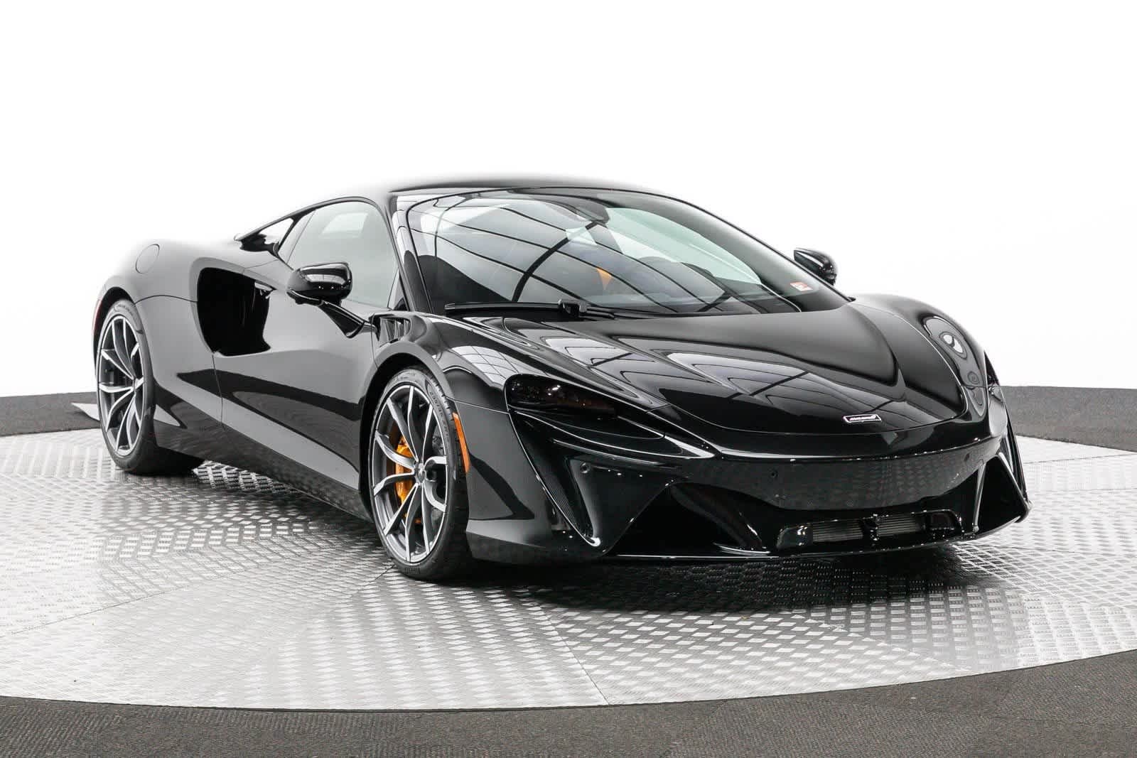 2023 McLaren Artura Coupe