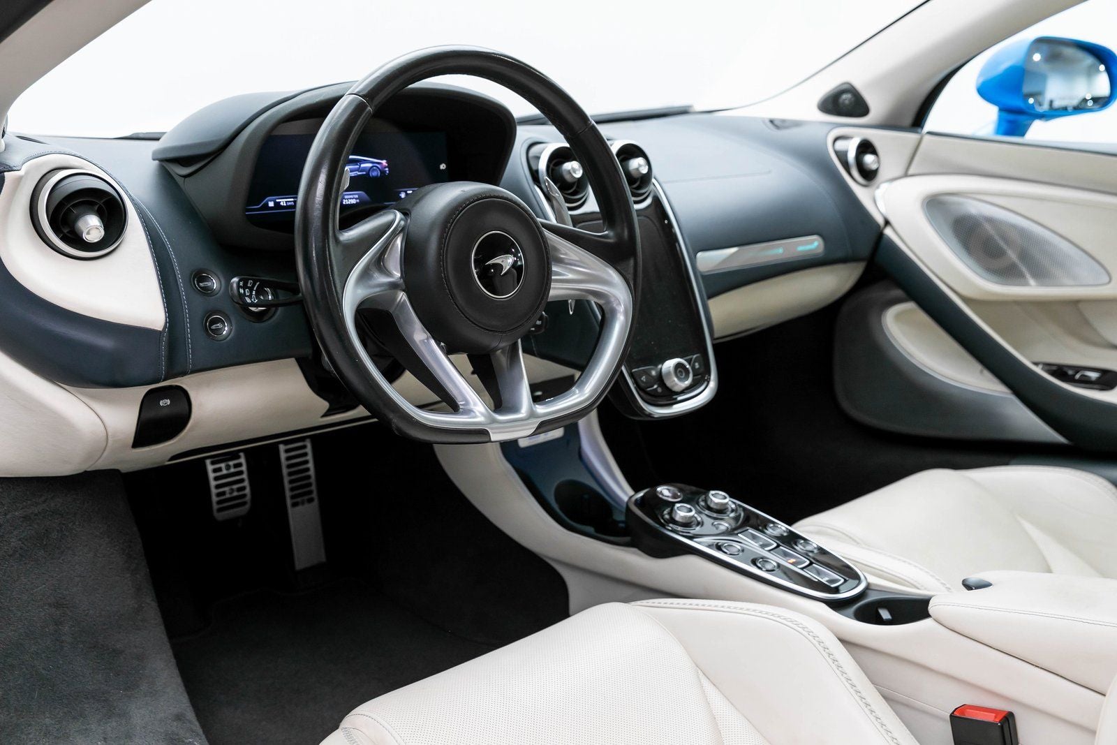 2020 McLaren GT Coupe