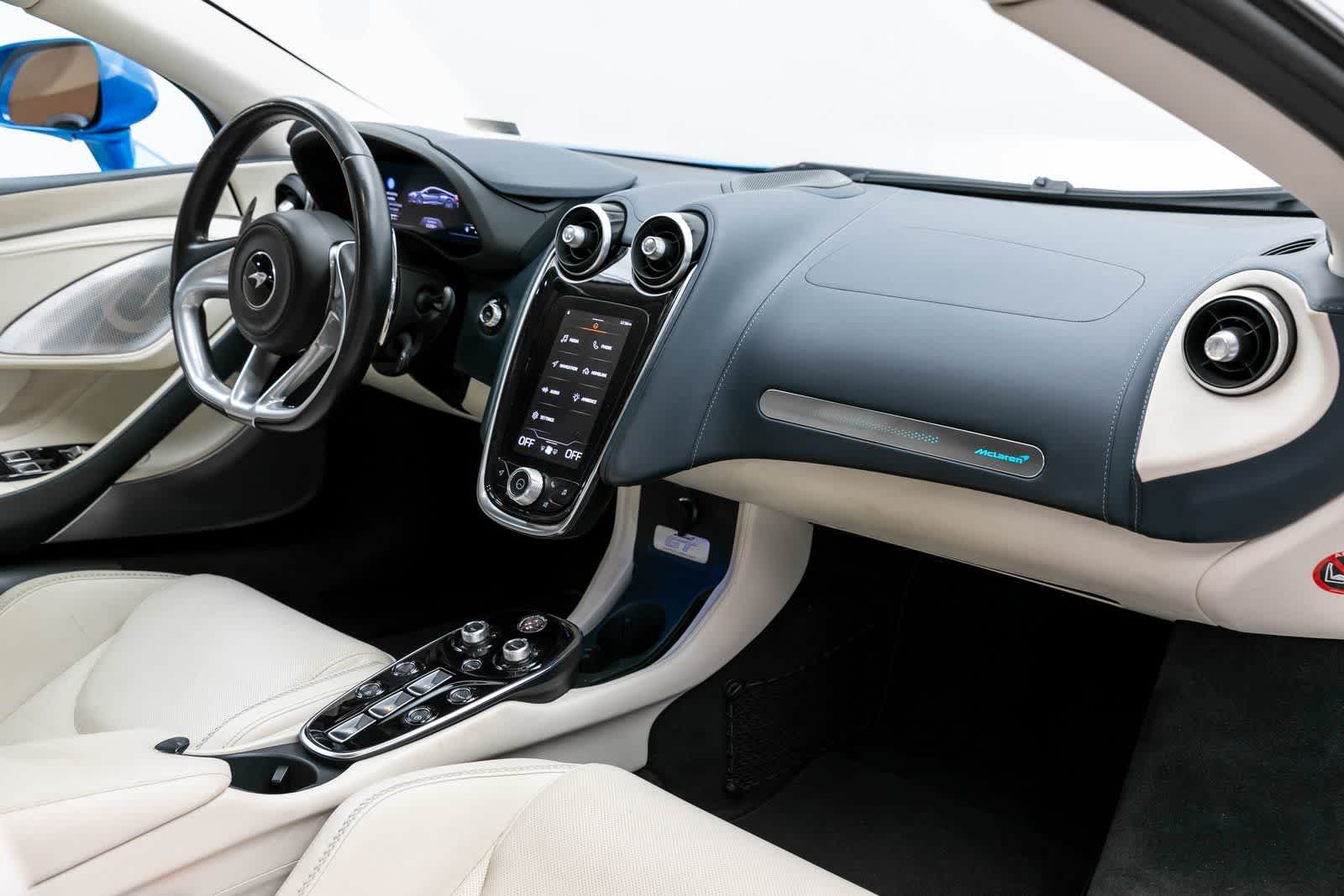 2020 McLaren GT Coupe