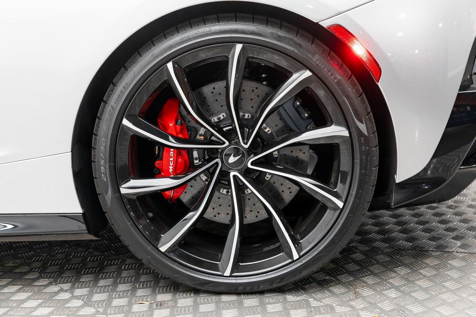 2025 McLaren GTS Coupe