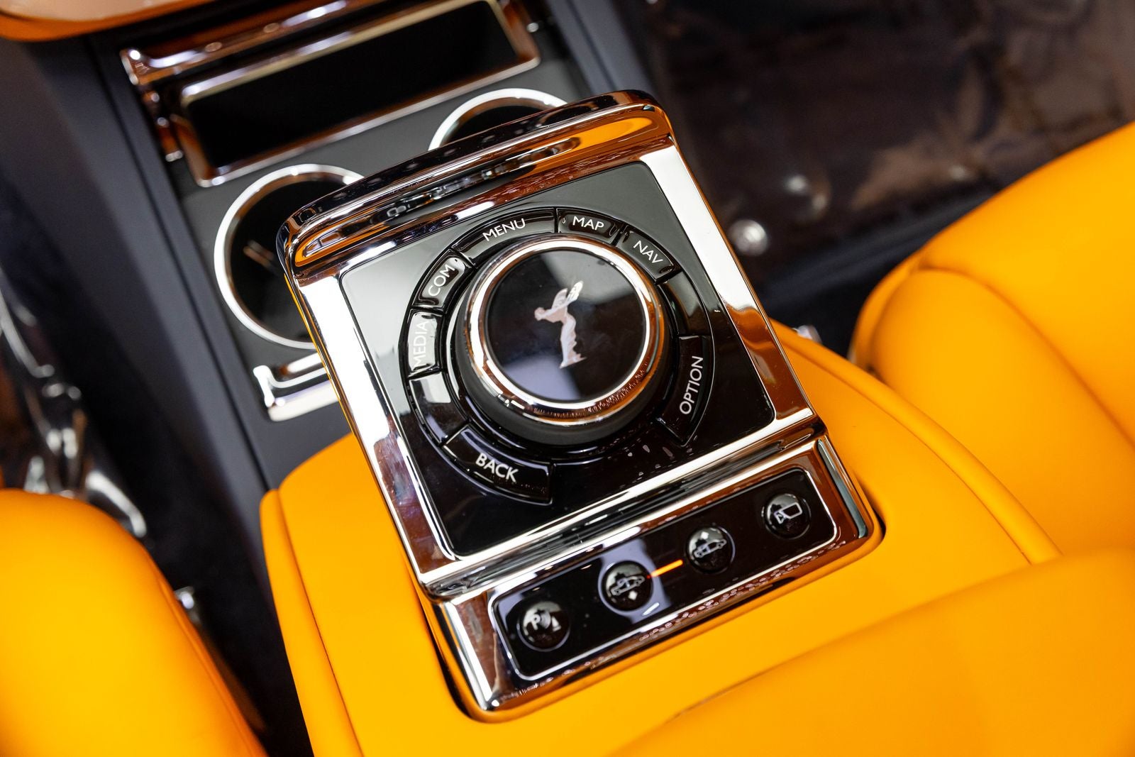 2023 Rolls-Royce Phantom Sedan