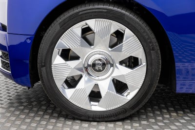 2023 Rolls-Royce Phantom Sedan