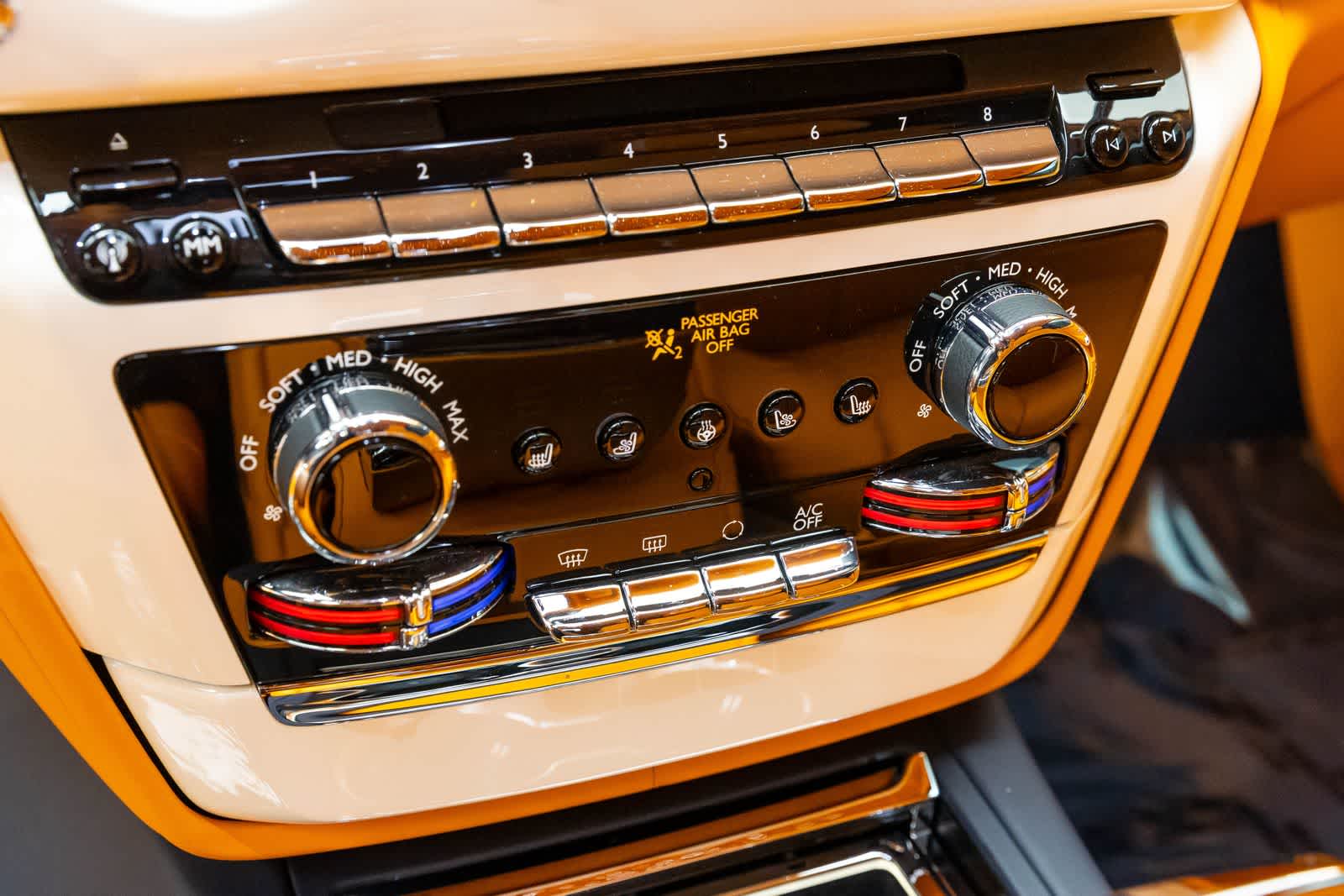 2023 Rolls-Royce Phantom Sedan