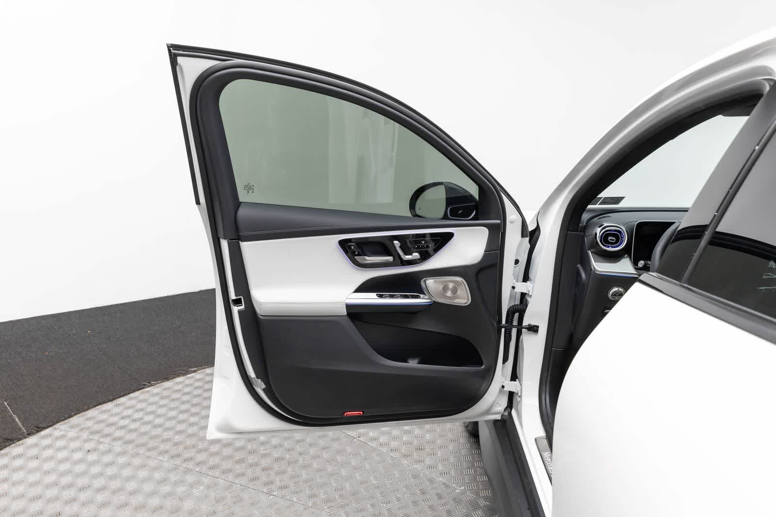 2026 Mercedes-Benz GLC 300 GLC 300