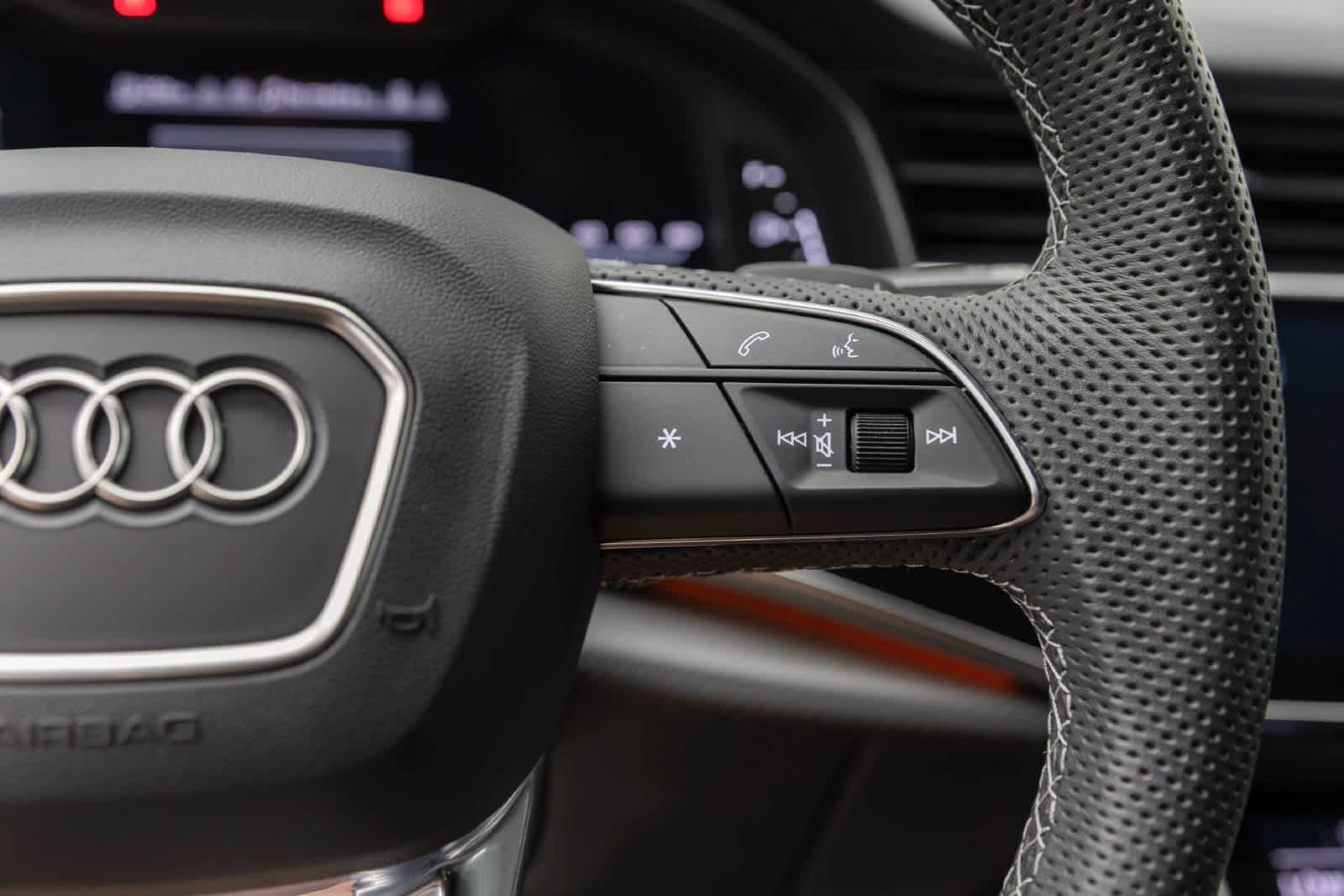 2024 Audi SQ8 Prestige