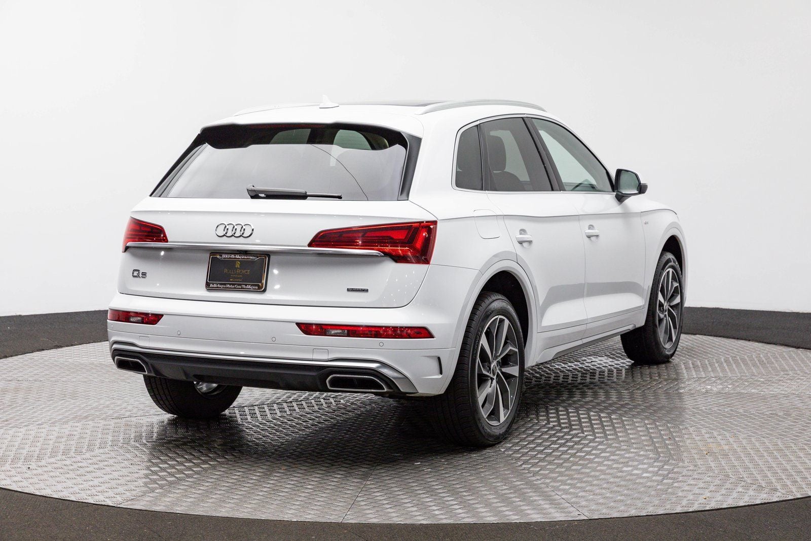 2024 Audi Q5 S line Premium Plus
