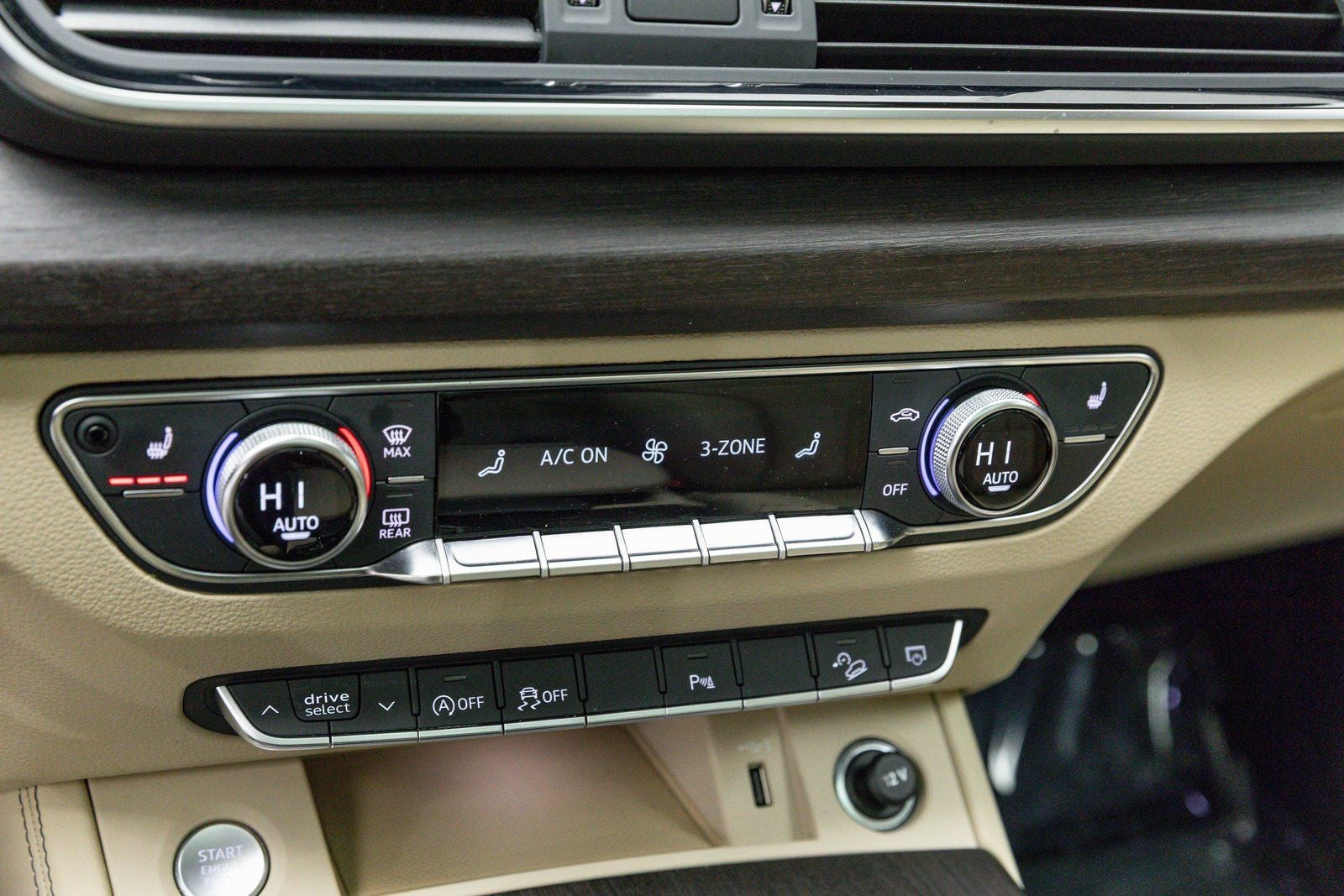 2024 Audi Q5 S line Premium Plus