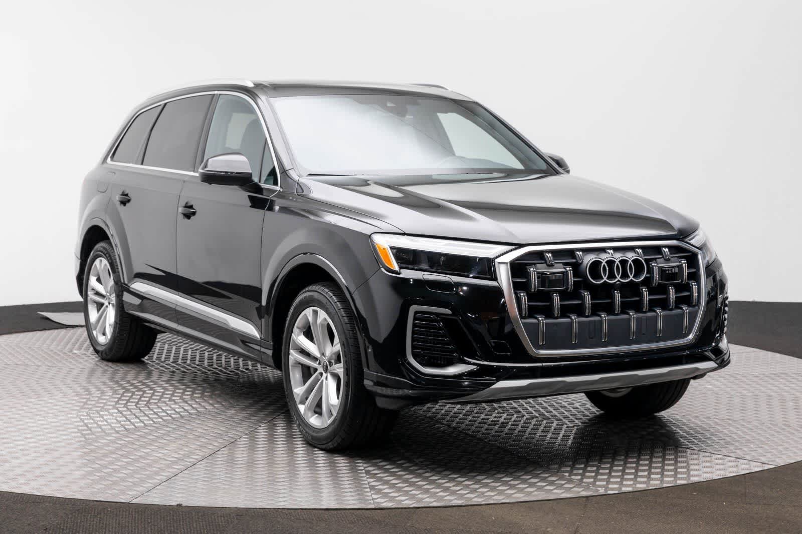 2025 Audi Q7 Premium Plus